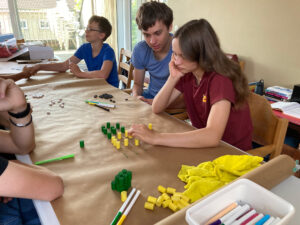 Lees meer over het artikel Een week “Abstract spelen, abstract denken”
